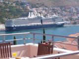 Apartman Iris található Lapad-félsziget egyik legnépszerűbb turisztikai terület Dubrovnik, egy...