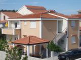 Apartmanok Marko-Sevid ajánlatában 4 új, modern apartmanok (2 +2) befogadására alkalmas 2-4 persons...
