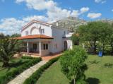 Apartmanok Villa Andreja egy csendes részén Stari Grad a Riviérán Paklenica. A létesítmény kö...