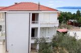 Villa Miranda található bejáratánál Makarska a split, az első utca a fő. Míg a városban, Zá...