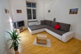 Az apartman található a város központjában. Teljesen felújított. Van egy konyha, nappali, há...