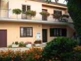 Az apartman egy csendes területén Rovinj, nagy kerttel, kilátással a kertre és a kertben. Apartman...