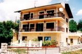 Teljesen berendezett apartman, légkondicionált, csendes részén Novi Vinodolski. Minden apartman...