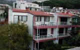 Töltse el nyaralását a kényelmes szállást, közel a strand közepén Podgora, Makarska távoli...